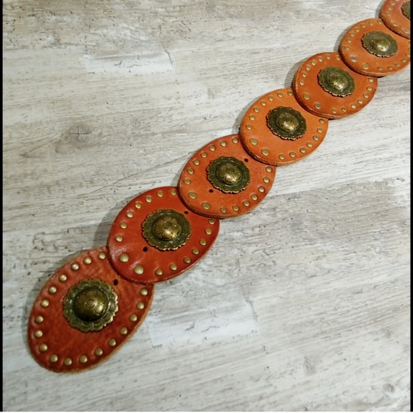 80’s Vintage concho belt M ✨Gypsy✨ - Picture 4 of 6